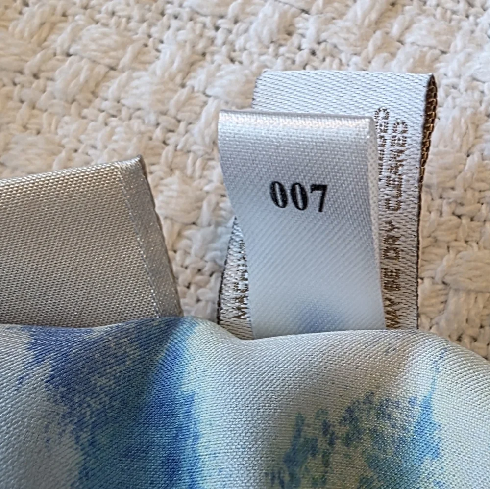 Chico’s Blue Green Abstract Print Sleeveless Tank Top Size 2 (M/L) - Picture 6 of 9